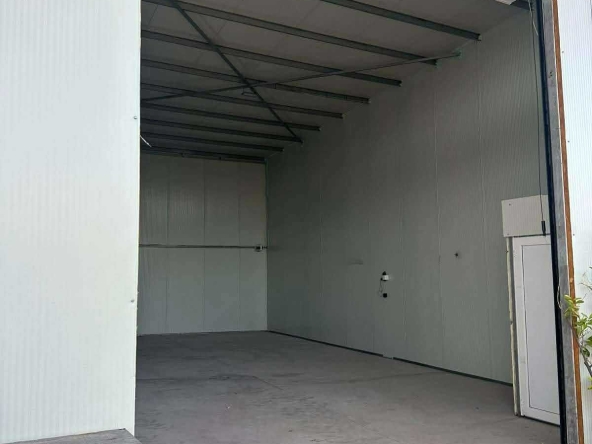 Дава се под наем Склад в Пловдив, Каменица 1 - 70 кв.м за 398.82 € - Снимка #1