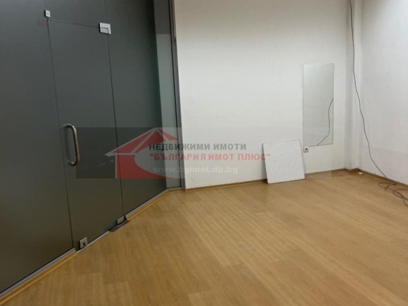 Офис в София, Младост 1А - 30 кв.м за 1334 €/кв.м - Снимка #1