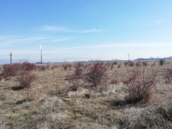 Парцел в София, Република - 4700 кв.м за 42 €/кв.м - Снимка #1