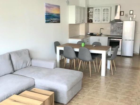 Двустаен апартамент в Поморие - 97 кв.м за 1083 €/кв.м - Снимка #1