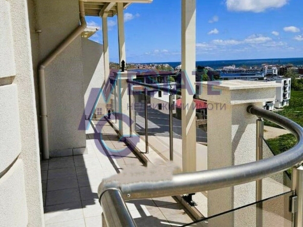 Тристаен апартамент в Созопол - 115 кв.м за 1522 €/кв.м - Снимка #1