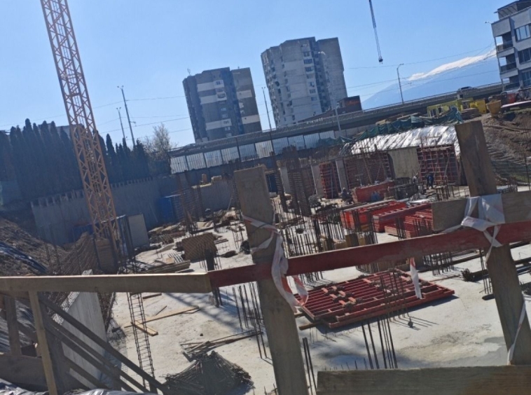 Многостаен апартамент в София, Левски Г - 144 кв.м за 1000 €/кв.м - Снимка #1