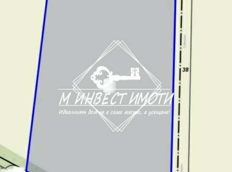 Парцел в Пловдив, Индустриална зона - Север - 15605 кв.м за 50 €/кв.м - Снимка #1