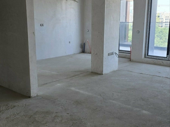 Тристаен апартамент в София, Гоце Делчев - 135 кв.м за 2903 €/кв.м - Снимка #1