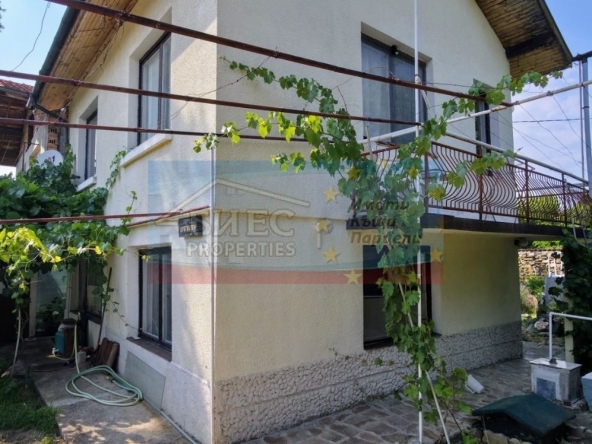 Къща в с. Долни Раковец, Област Перник - 70 кв.м за 1358 €/кв.м - Снимка #1