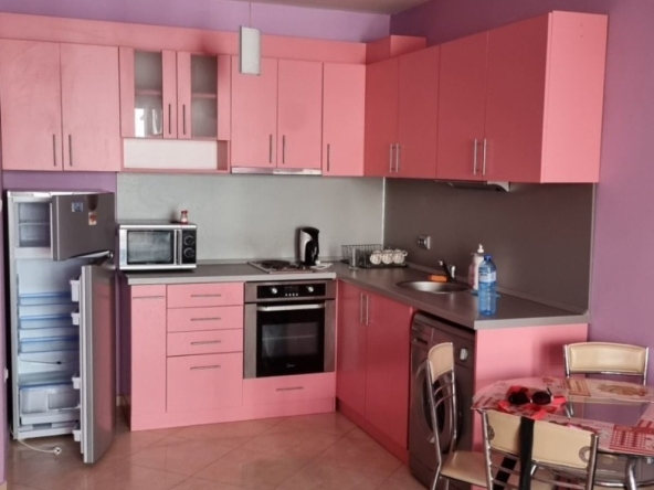 Дава се под наем Двустаен апартамент в Поморие - 56 кв.м за 408 € - Снимка #1