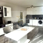 Дава се под наем Двустаен апартамент в к.к. Св.Св. Константин и Елена - 80 кв.м за 847.62 € - Снимка #1