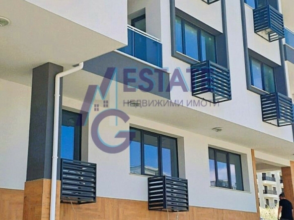 Тристаен апартамент в Созопол - 81 кв.м за 1201 €/кв.м - Снимка #1