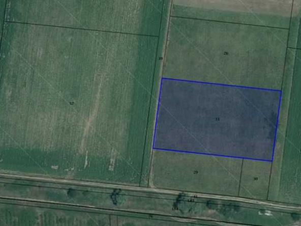 Земеделски имот в с. Белащица, Област Пловдив -  кв.м за 25567 €/дка - Снимка #1