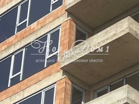 Четиристаен апартамент в с. Аспарухово, Област Варна - 227 кв.м за 910 €/кв.м - Снимка #1