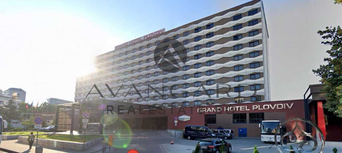 Гараж / Паркомясто в Пловдив, Кършияка - 20 кв.м за 1750 €/кв.м - Снимка #1