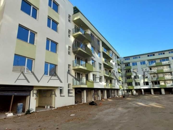 Тристаен апартамент в Пловдив, Христо Смирненски - 98 кв.м за 1093 €/кв.м - Снимка #1
