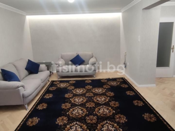 Дава се под наем Четиристаен апартамент в София, Бояна - 120 кв.м за 1100 € - Снимка #1