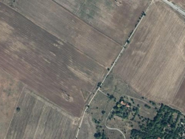 Земеделски имот в с. Долна Диканя, Област Перник -  кв.м за 1454 €/дка - Снимка #1