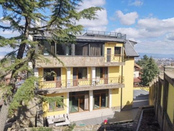 Дава се под наем Офис в София, Драгалевци - 1050 кв.м за 7000 € - Снимка #1