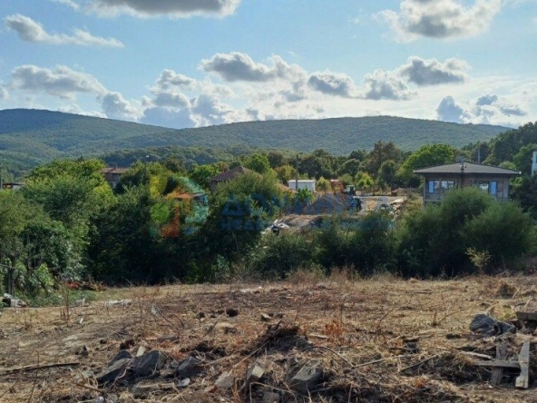 Парцел в с. Изгрев, Област Бургас - 935 кв.м за 27 €/кв.м - Снимка #1