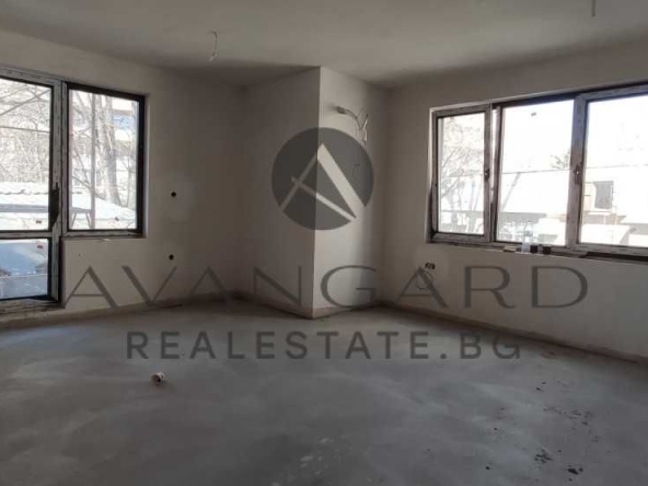 Тристаен апартамент в Пловдив, Център - 96 кв.м за 1640 €/кв.м - Снимка #1