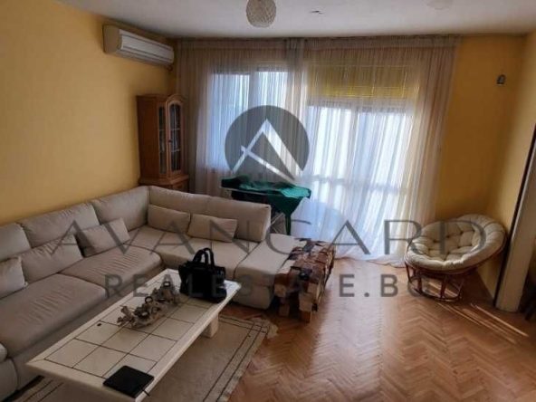 Тристаен апартамент в Пловдив, Централна гара - 120 кв.м за 2041 €/кв.м - Снимка #1
