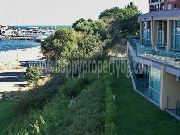 Двустаен апартамент в Несебър - 65 кв.м за 1354 €/кв.м - Снимка #1