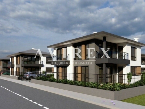 Къща в Пловдив, Кършияка - 200 кв.м за 1500 €/кв.м - Снимка #1