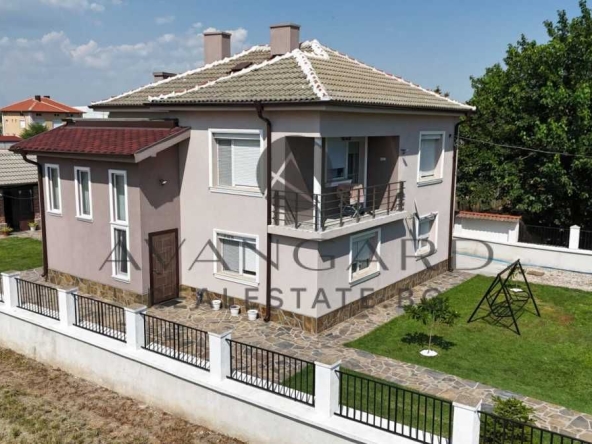 Къща в с. Костиево, Област Пловдив - 234 кв.м за 1026 €/кв.м - Снимка #1