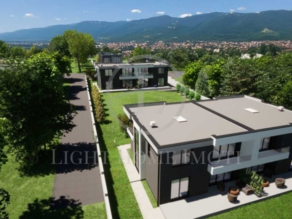 Къща в с. Марково, Област Пловдив - 242 кв.м за 790 €/кв.м - Снимка #1