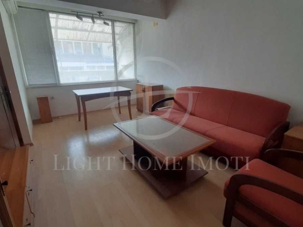 Тристаен апартамент в Пловдив, Център - 95 кв.м за 1063 €/кв.м - Снимка #1