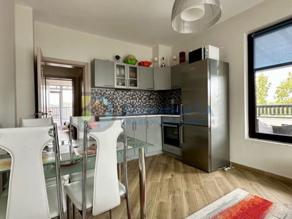 Тристаен апартамент в Приморско - 89 кв.м за 1180 €/кв.м - Снимка #1