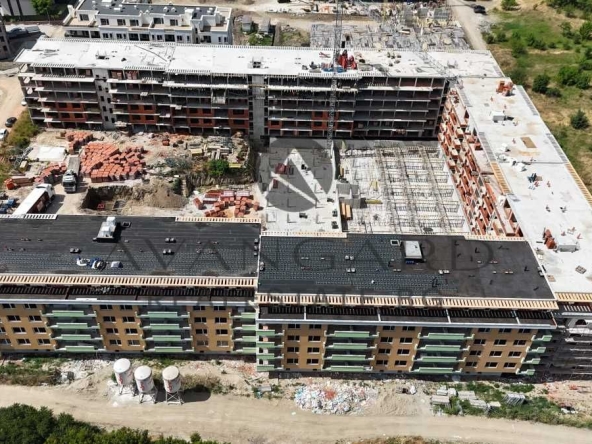 Двустаен апартамент в Пловдив, Кючук Париж - 80 кв.м за 893 €/кв.м - Снимка #1