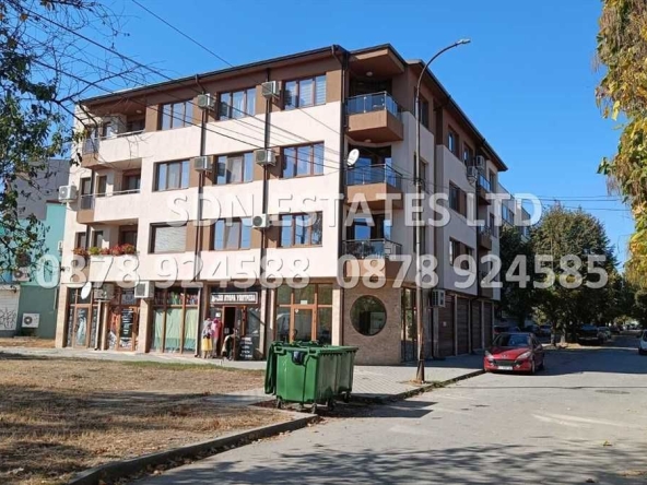 Четиристаен апартамент в Казанлък - 120 кв.м за 1318 €/кв.м - Снимка #1