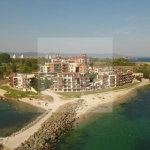 Тристаен апартамент в Несебър - 122 кв.м за 2214 €/кв.м - Снимка #1