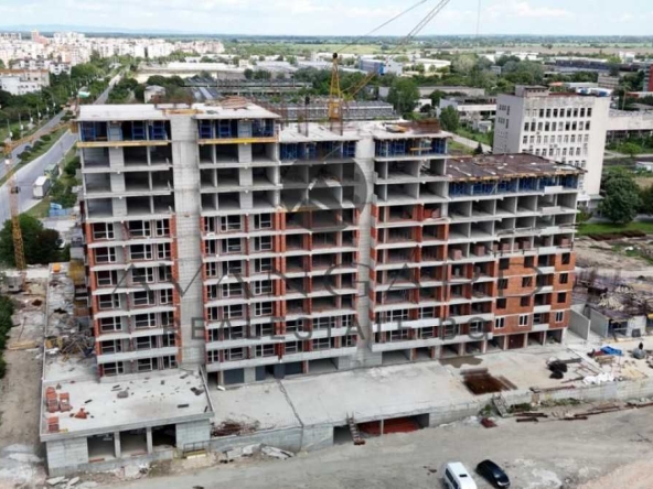 Тристаен апартамент в Пловдив, Тракия - 104 кв.м за 1218 €/кв.м - Снимка #1