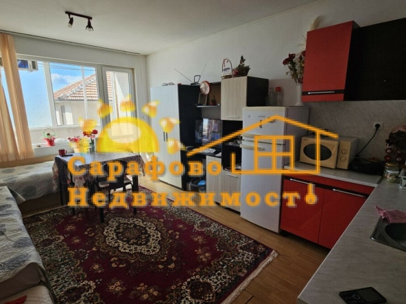 Дава се под наем Едностаен апартамент в Бургас, Сарафово - 37 кв.м за 306 € - Снимка #1