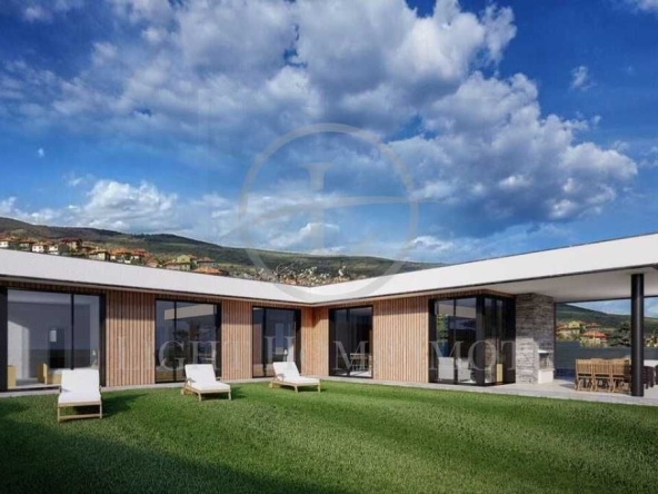 Къща в с. Брестник, Област Пловдив - 260 кв.м за 1000 €/кв.м - Снимка #1