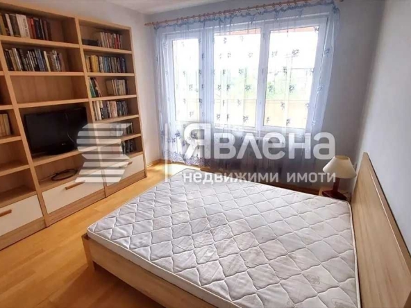 Дава се под наем Двустаен апартамент в София, Център - 60 кв.м за 498.27 € - Снимка #1