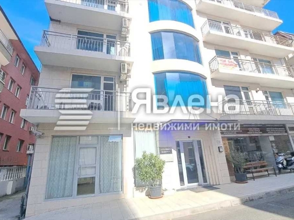 Двустаен апартамент в София, Център - 55 кв.м за 788 €/кв.м - Снимка #1