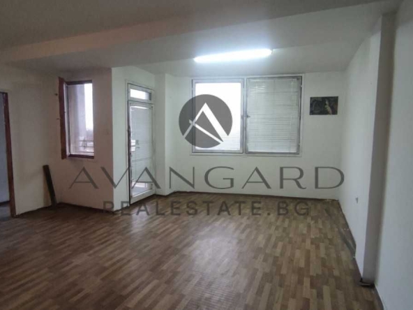 Тристаен апартамент в Пловдив, Център - 90 кв.м за 995 €/кв.м - Снимка #1