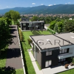 Къща в с. Марково, Област Пловдив - 242 кв.м за 790 €/кв.м - Снимка #1