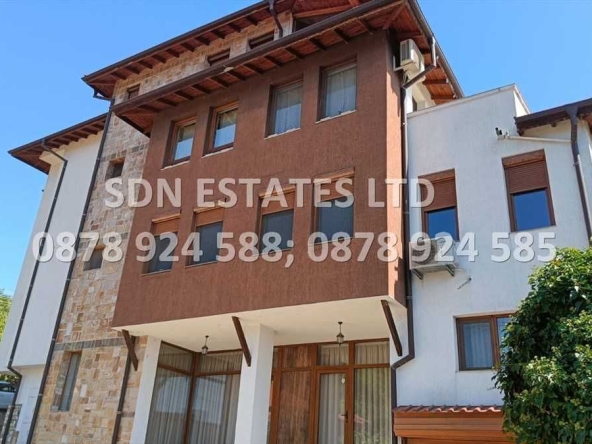 Многостаен апартамент в Казанлък - 200 кв.м за 638 €/кв.м - Снимка #1