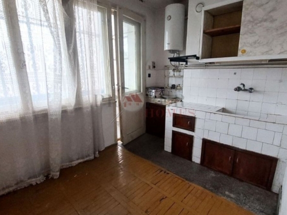 Двустаен апартамент в Велико Търново, Център - 50 кв.м за 610 €/кв.м - Снимка #1
