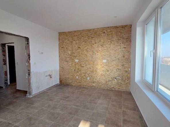 Четиристаен апартамент в Елин Пелин - 96 кв.м за 1291 €/кв.м - Снимка #1