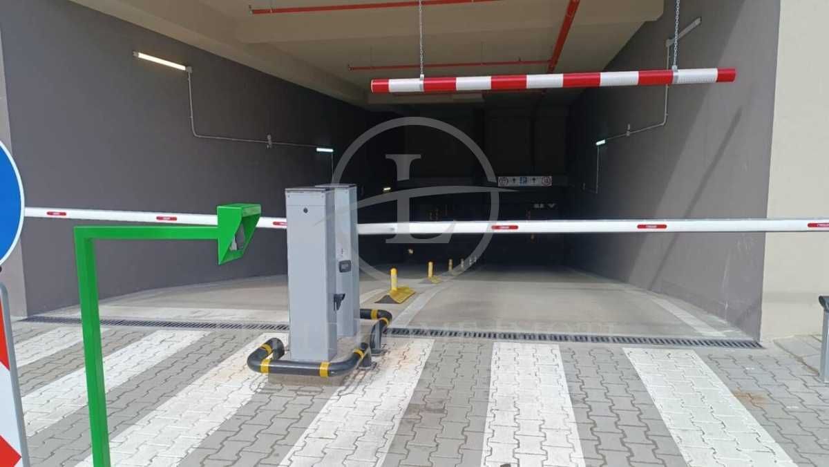 Гараж / Паркомясто в Пловдив, Тракия - 17 кв.м за 780 €/кв.м - Снимка #1