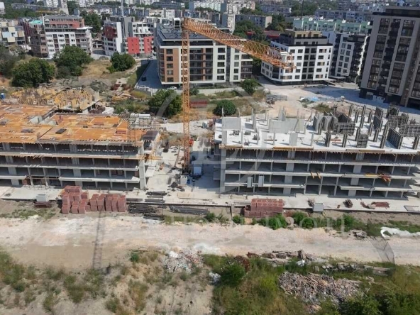 Тристаен апартамент в Пловдив, Христо Смирненски - 92 кв.м за 1466 €/кв.м - Снимка #1