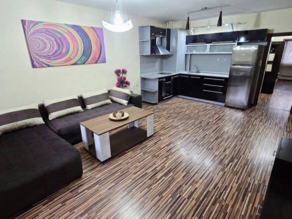 Дава се под наем Двустаен апартамент в Пловдив, Кършияка - 70 кв.м за 450 € - Снимка #1