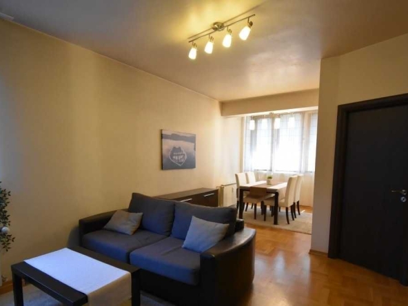 Дава се под наем Двустаен апартамент в София, Лозенец - 65 кв.м за 750 € - Снимка #1
