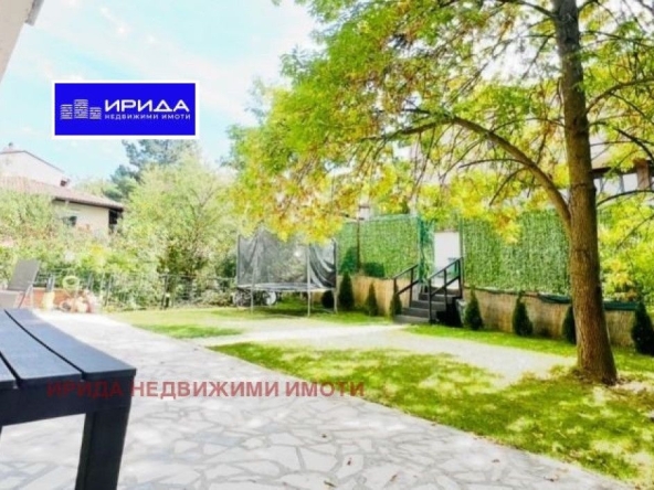 Къща в София, Бояна - 300 кв.м за 1020 €/кв.м - Снимка #1