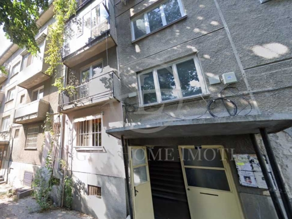Двустаен апартамент в Пловдив, Кючук Париж - 63 кв.м за 1215 €/кв.м - Снимка #1