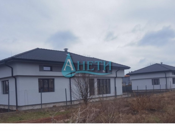 Къща в Костинброд - 160 кв.м за 2282 €/кв.м - Снимка #1