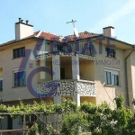 Къща в с. Миладиновци, Област Ямбол - 475 кв.м за 188 €/кв.м - Снимка #1