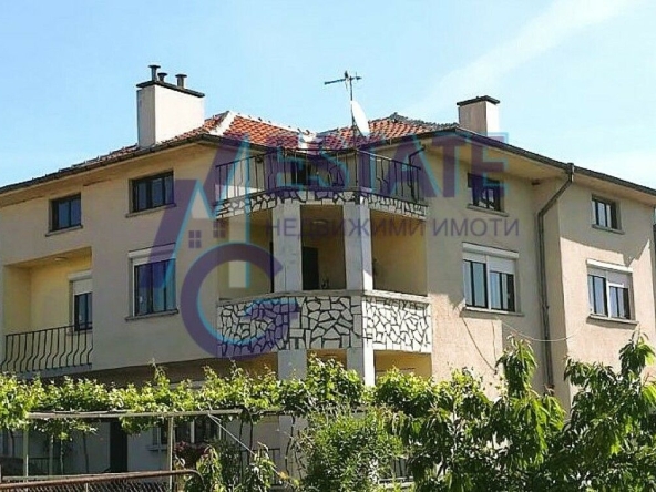 Къща в с. Миладиновци, Област Ямбол - 475 кв.м за 188 €/кв.м - Снимка #1